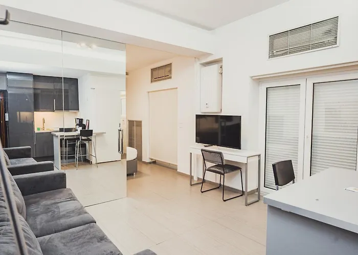 Kolonaki Central Apartment By Superhost Hub
